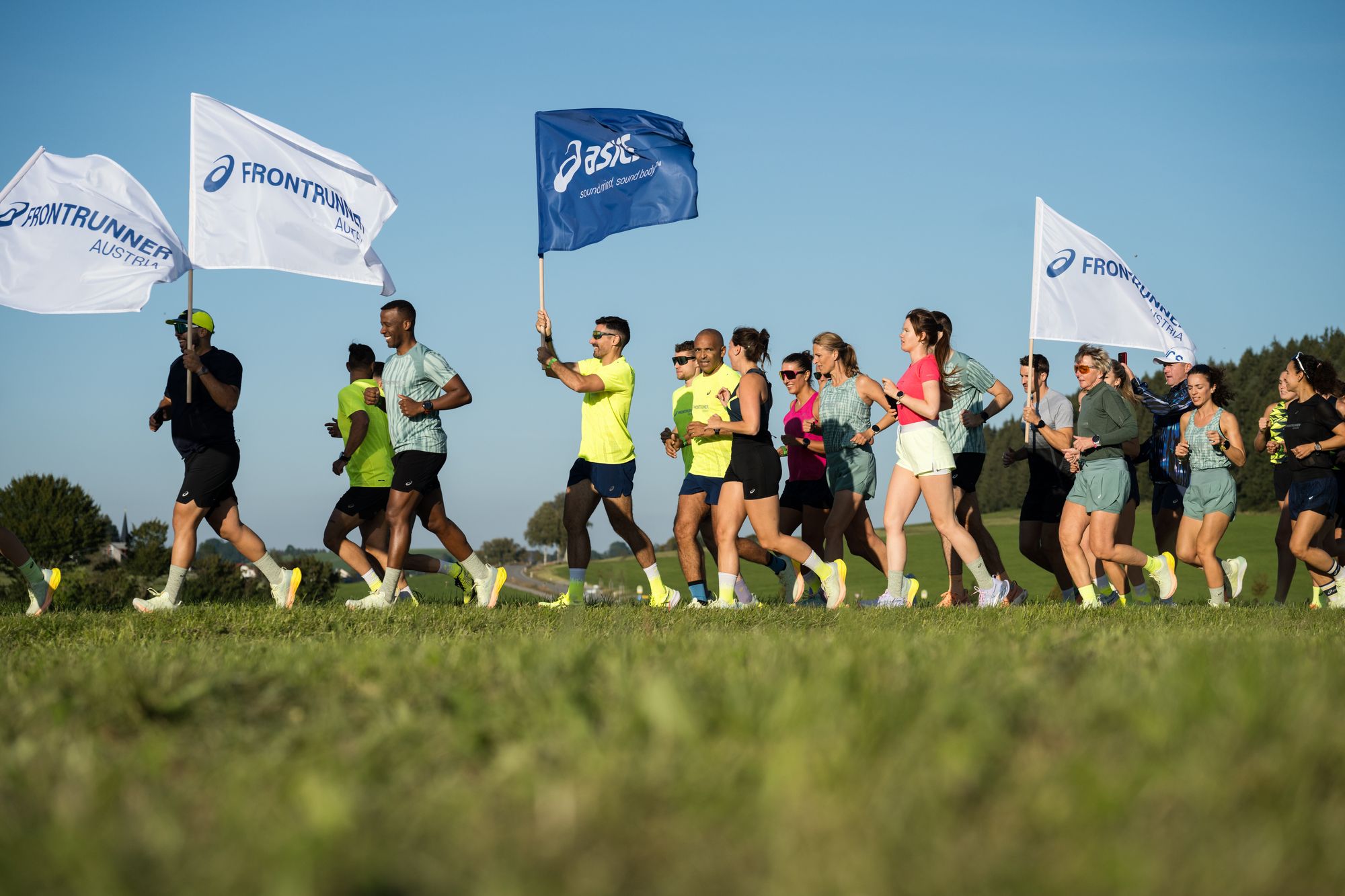 RUN_AW24_DE_TEAMMEETING_ASTFALCK-1228.jpg