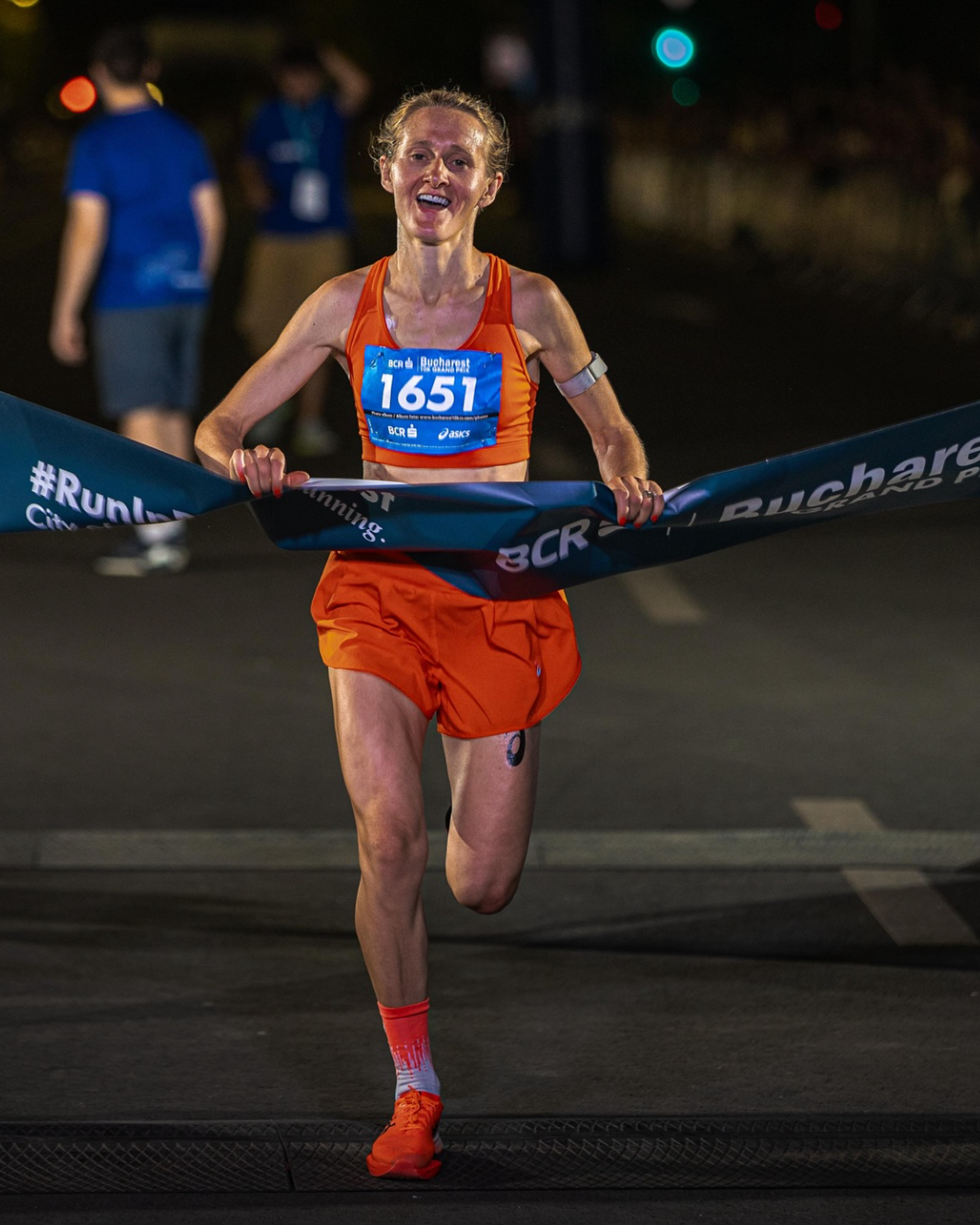 Lili Dragomir câștigă cursa la feminin